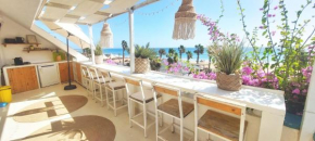 Beach penthouse 12p, Fiber WiFi, 2 rooftopbars, 2 outdoor kitchens, outdoor shower, spectacular 180 degrees ocean view!